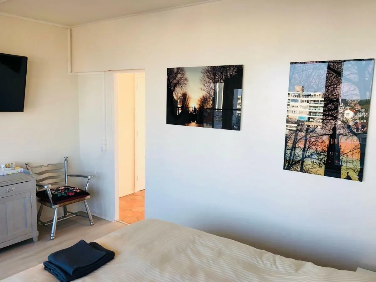 Beachfront No 6 In Zandvoort 2 Pers Apartment